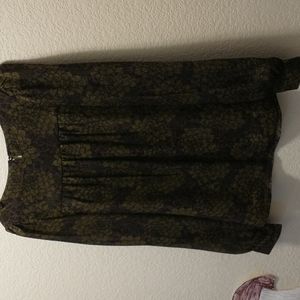 Ann Taylor LOFT long sleeve, XS. Floral chrysanthemum pattern